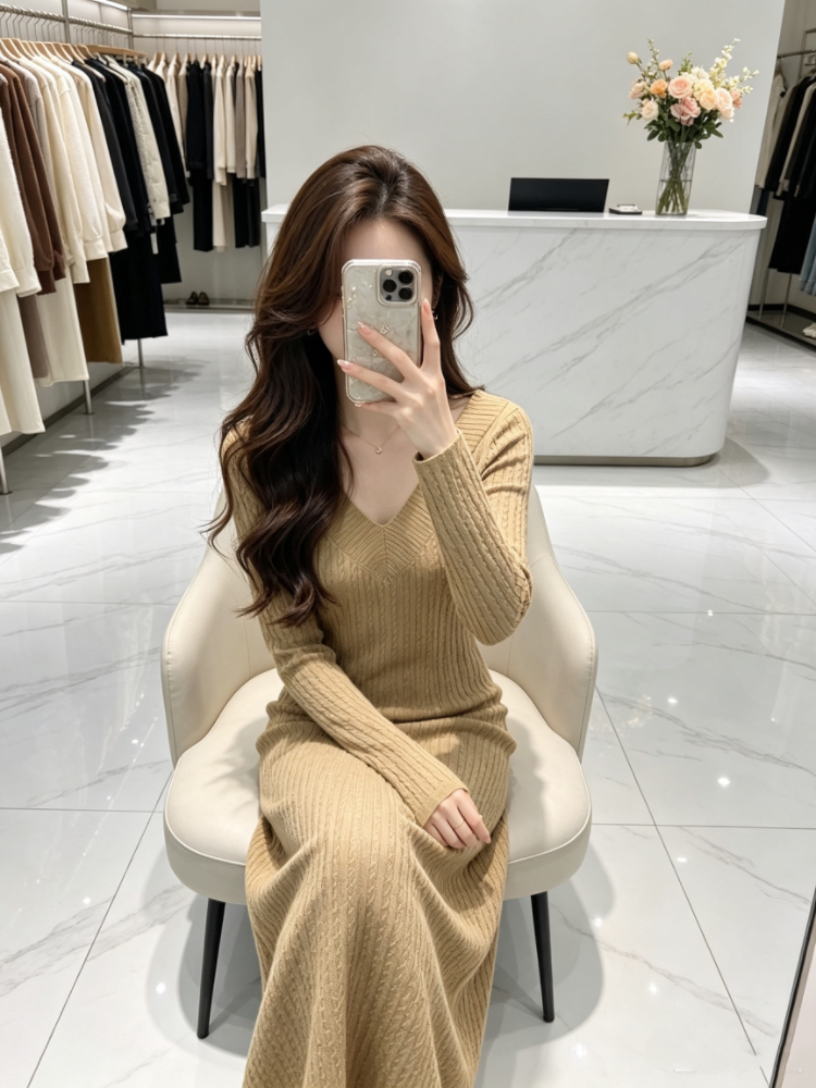 Autumn long sleeve dress package hip bottoming overcoat