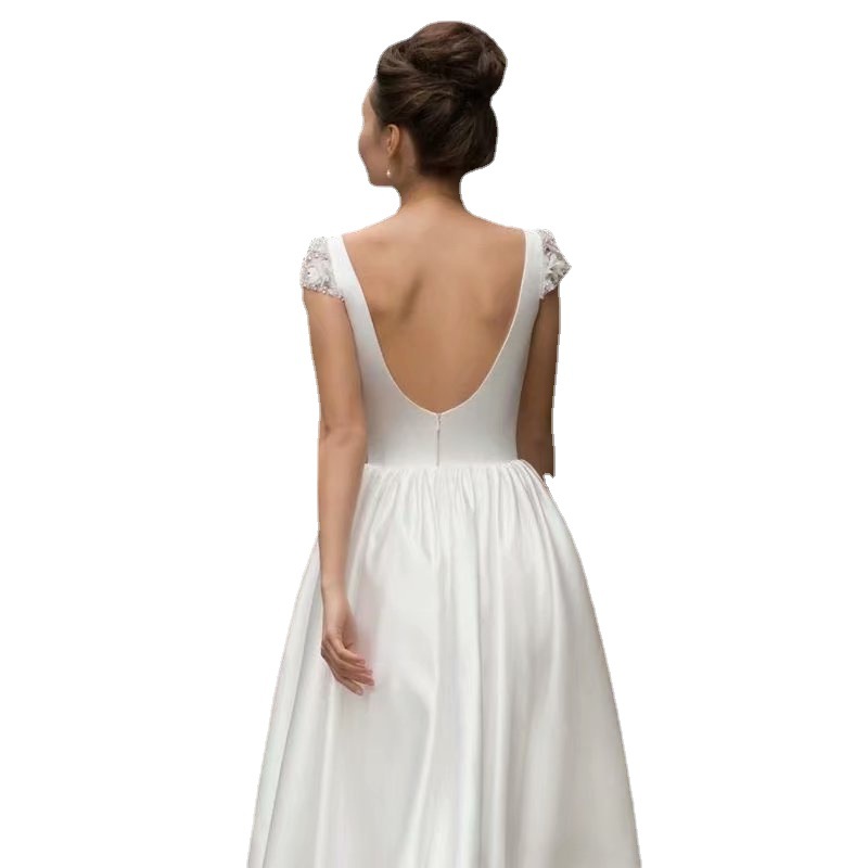 Simple short satin wedding dress large yard elegant dress