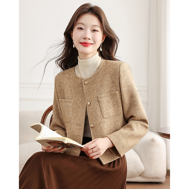Chanelstyle autumn jacket fashionable thick tops for women