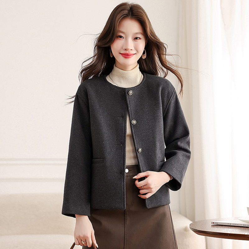 Small fellow woolen coat chanelstyle overcoat for women