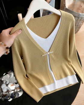 Pseudo-two knitted tops show young small shirt