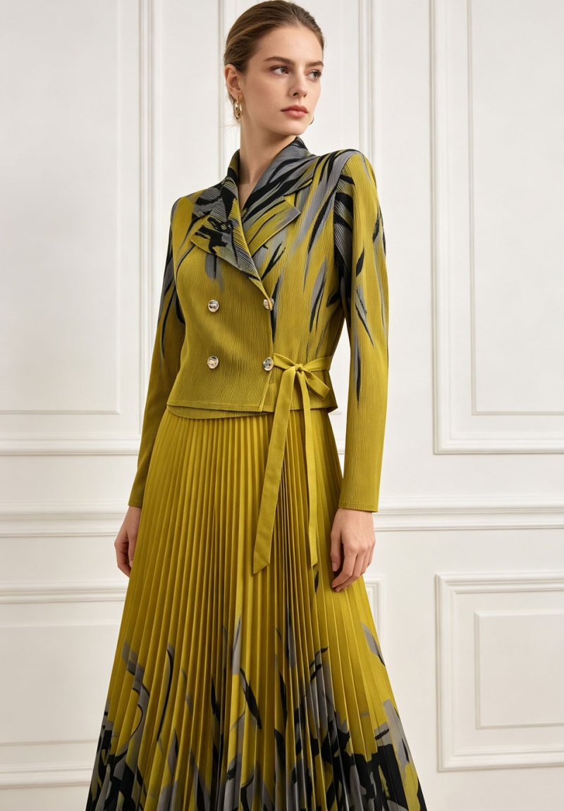Fold long dress long sleeve business suit