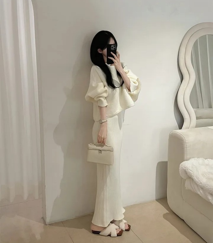 Package hip sweater short skirt a set for women