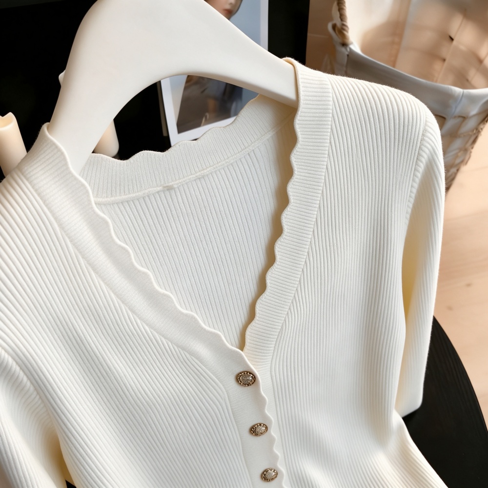 V-neck bottoming shirt autumn tops for women