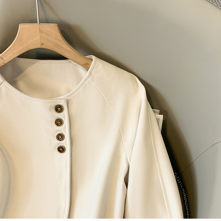 Short woolen coat round neck overcoat for women