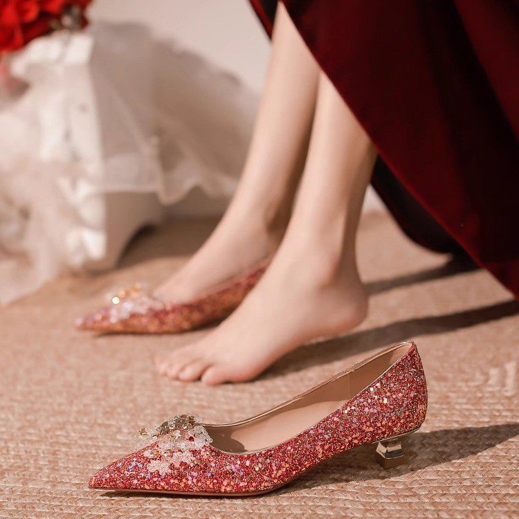 Red Chinese full dress pregnant woman shoes for women