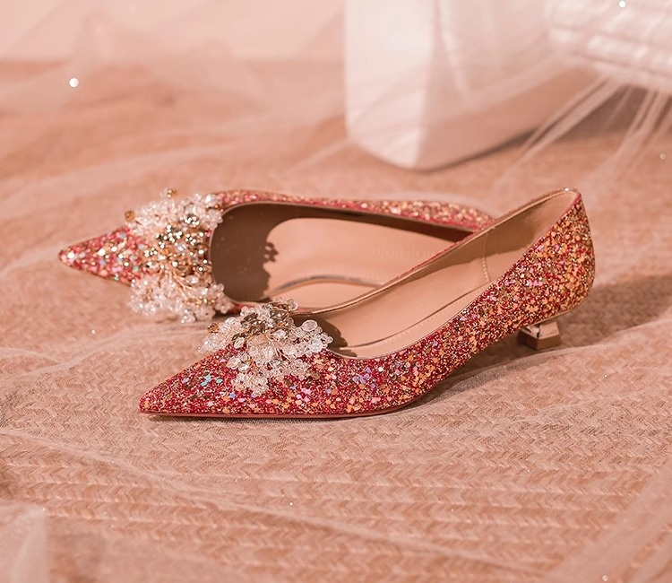 Red Chinese full dress pregnant woman shoes for women