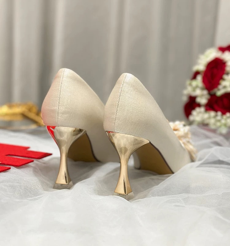 Rhinestone wedding shoes wedding dress for women