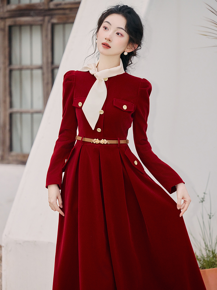 France style red velvet annual meeting dress