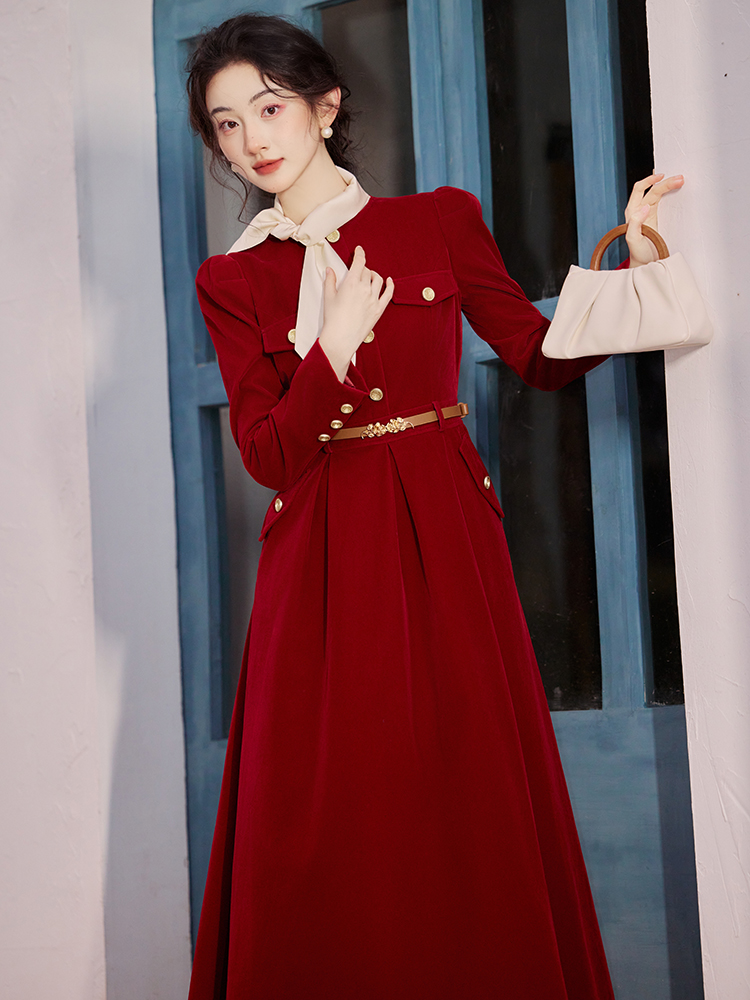 France style red velvet annual meeting dress