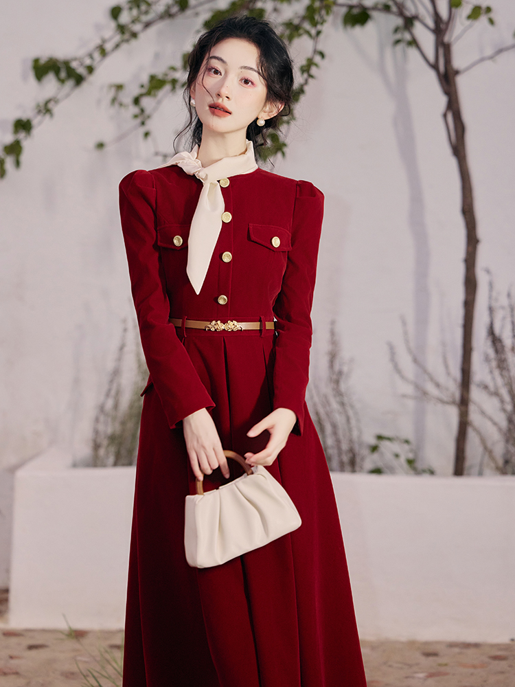 France style red velvet annual meeting dress