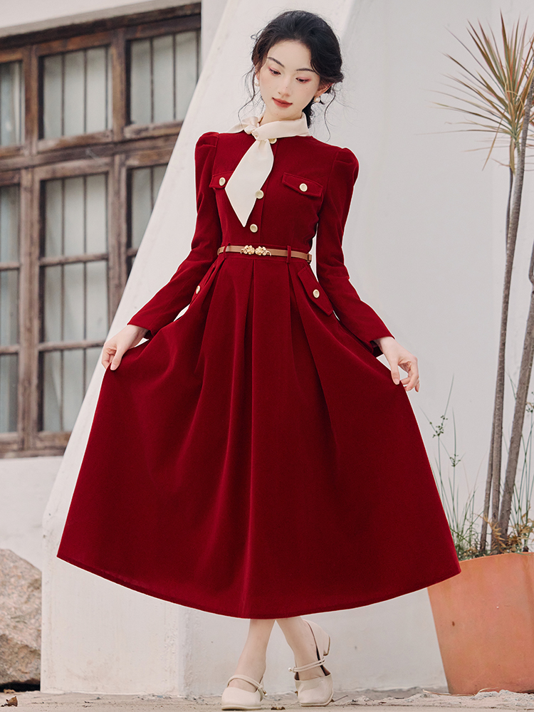 France style red velvet annual meeting dress
