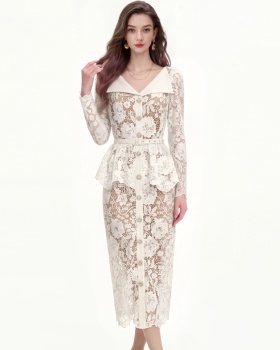 Long sleeve with belt lace niche pinched waist dress