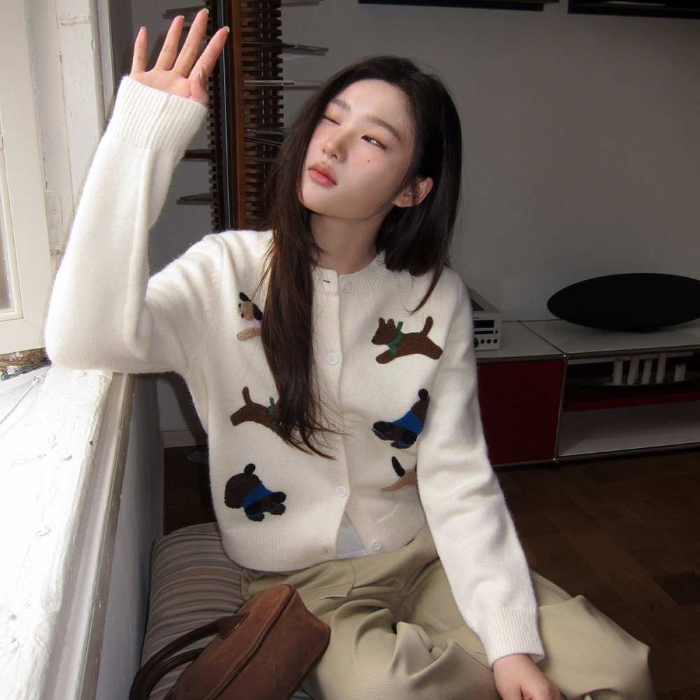 Spring and autumn cardigan puppy towel for women