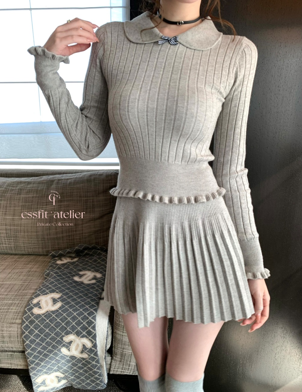 Knitted bow short skirt pleated gray tops a set