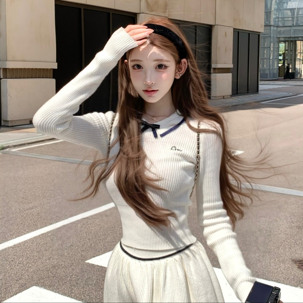 Accent knitted tops bow mixed colors short skirt a set