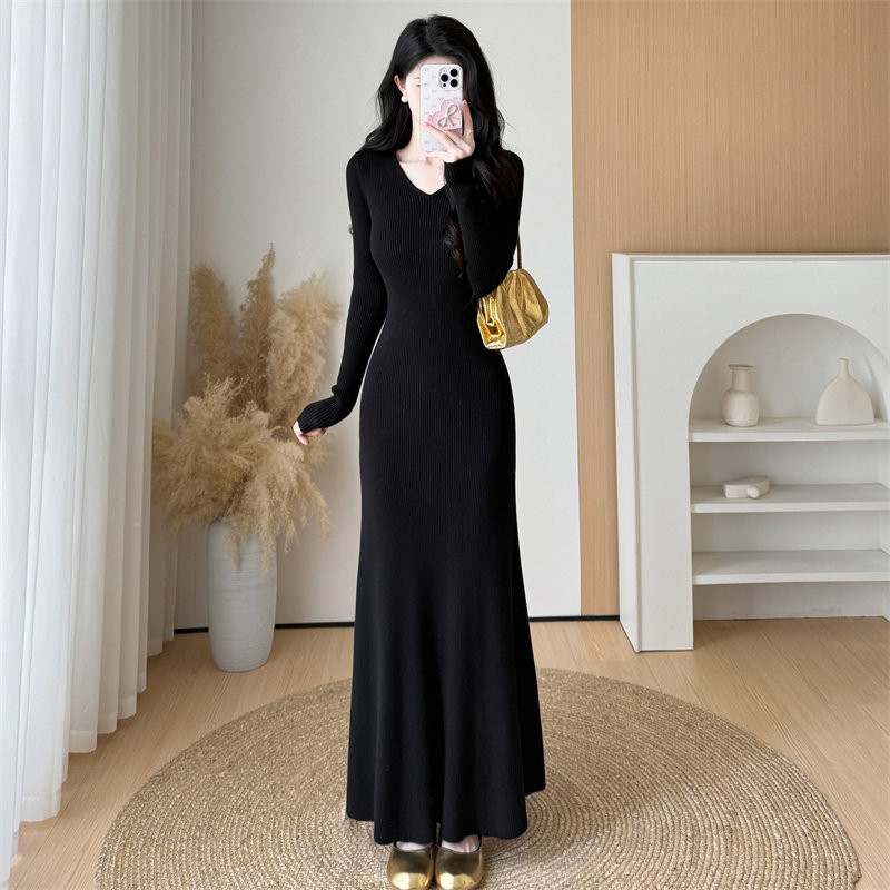 Knitted dress autumn and winter long dress a set for women