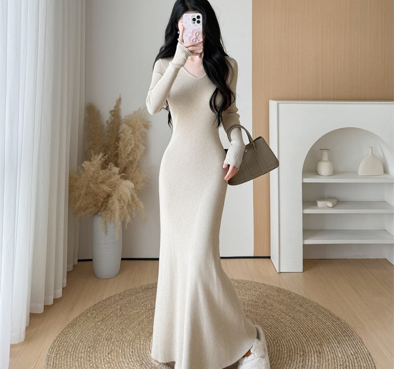 Knitted dress autumn and winter long dress a set for women